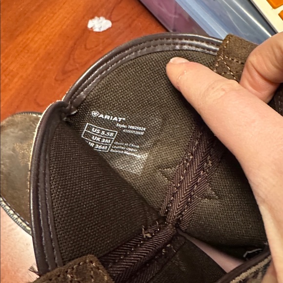 Ariat animal print cowboy boots 5.5 // 012319 - Picture 2 of 2